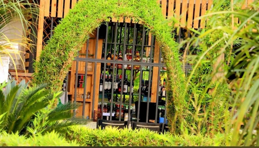 Plant House Hotell Ruiru Exteriör bild